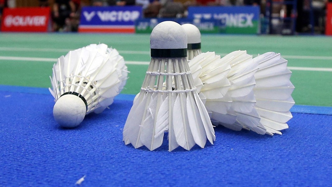 Badminton-Spielerin aus Myanmar für Teilnahme kritisiert ...