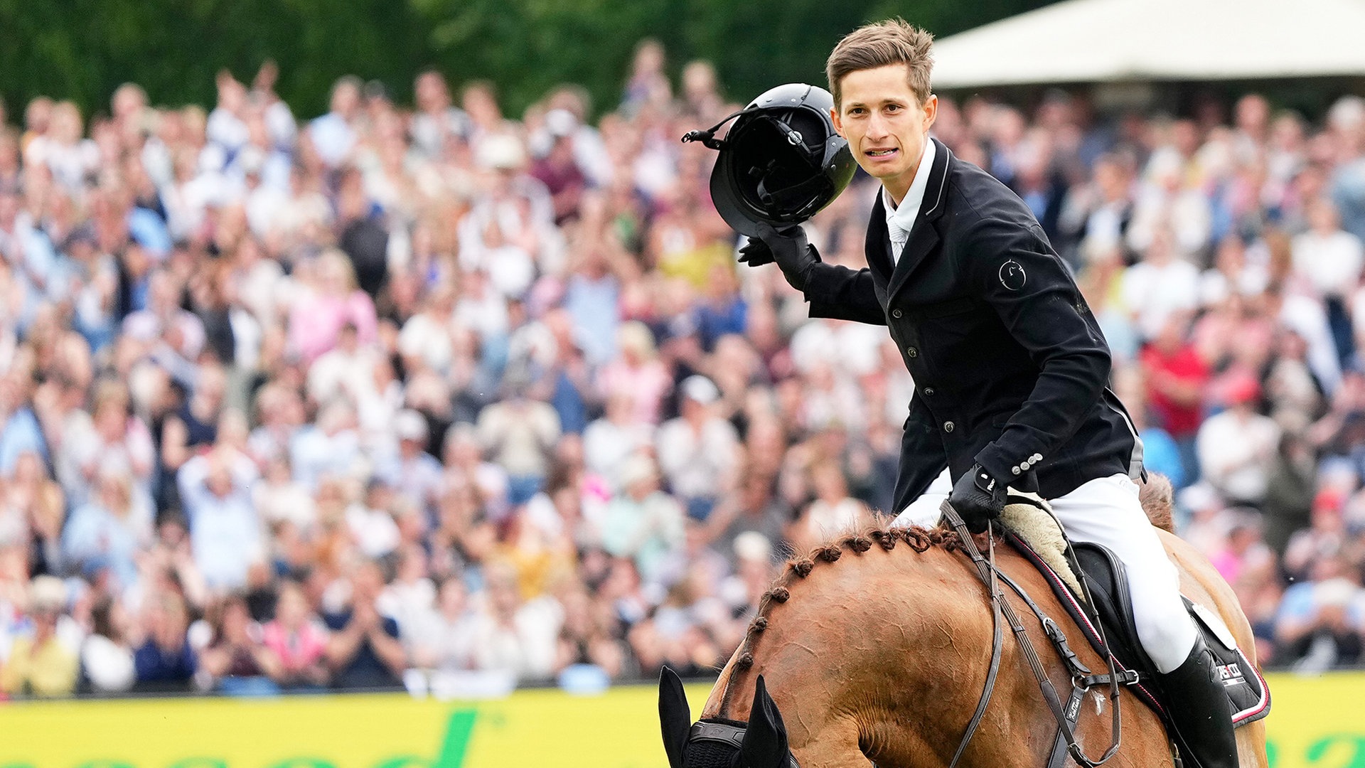 Reiten: Youngster Marvin Jüngel triumphiert im Spring-Derby