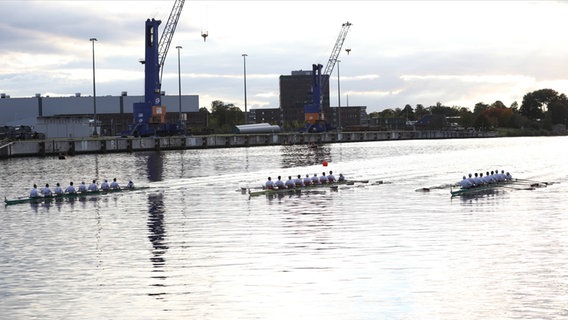 Ruderachter beim Kanal Cup © imago images Foto: M. Kohberg