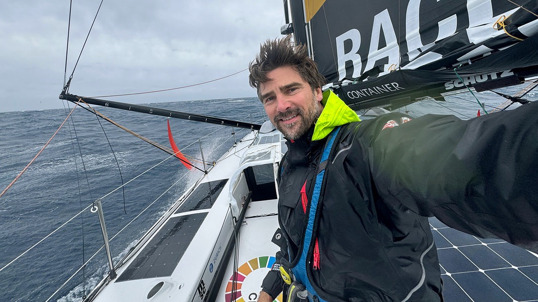 Boris Herrmann bei der Vendée Globe im Ziel