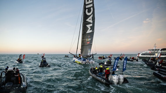 Charlie Dalin mit seiner Macif bei der Vendée Globe © Jean-Louis Carli / Alea 