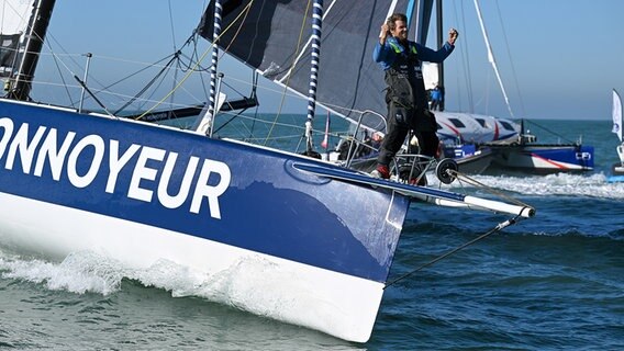 Benjamin Ferré auf seiner Imoca-Yacht Monnoyeur © Vincent Curutchet / Alea 