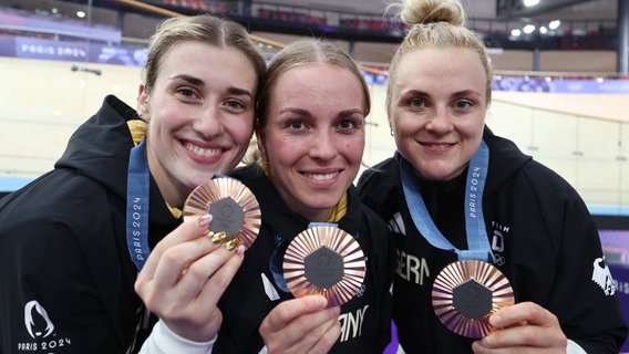 Lea Sophie Friedrich, Emma Hinze und Pauline Grabosch (v.l.n.r.) © Jan Woitas/dpa 