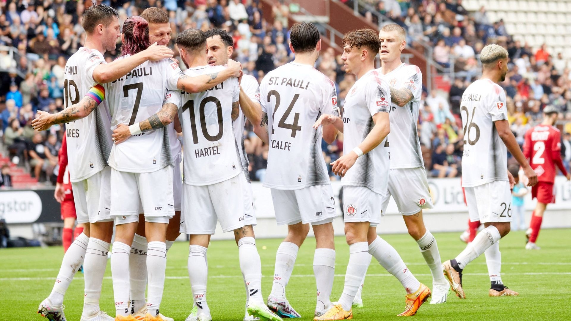 St. Pauli mit weißer Weste und gesunder Skepsis in neue Saison