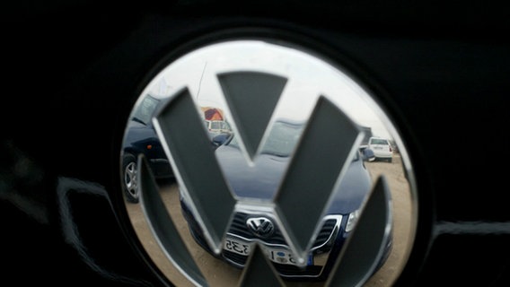 VW-Emblem © dpa 