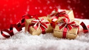 Weihnachtsgeschenke © istockphoto.com Foto: cclickclick