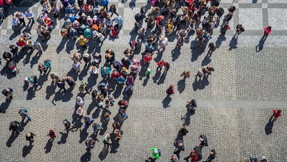 Eine Menschenmenge © Colourbox Foto: r.classen